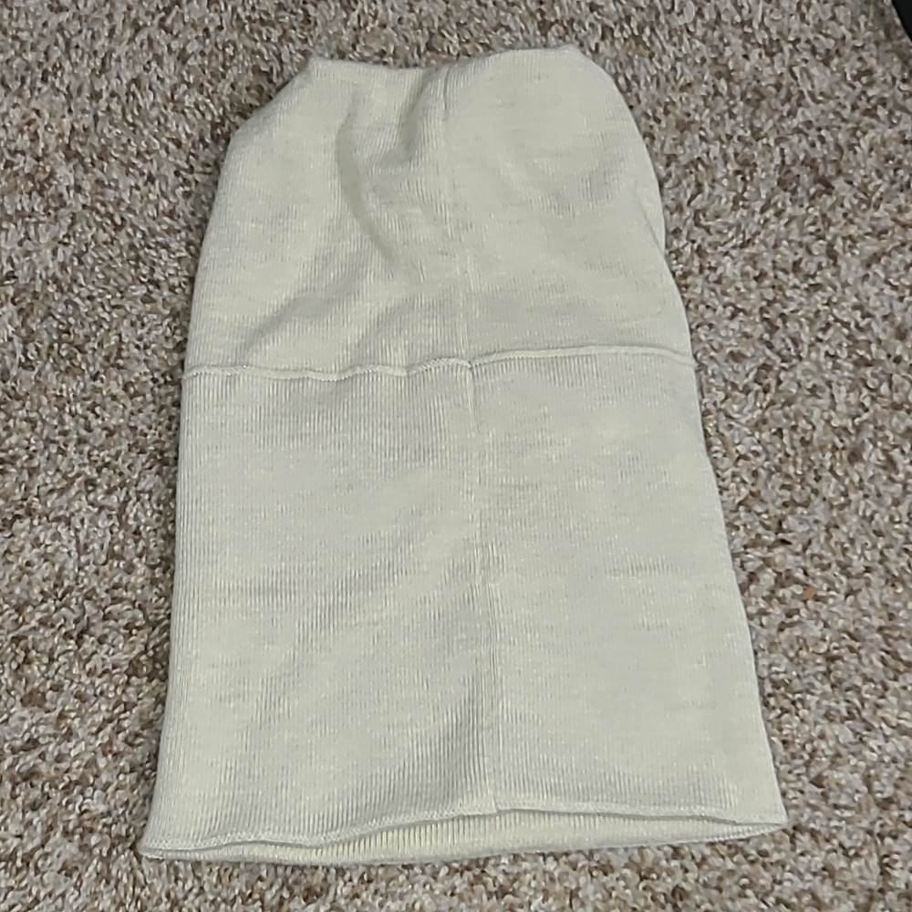 lululemon athletica Cream Knit Beanie - Picture 5 of 12